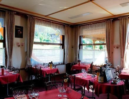 Hotel-Buffet De La Gare ชาโต-เด ภายนอก รูปภาพ