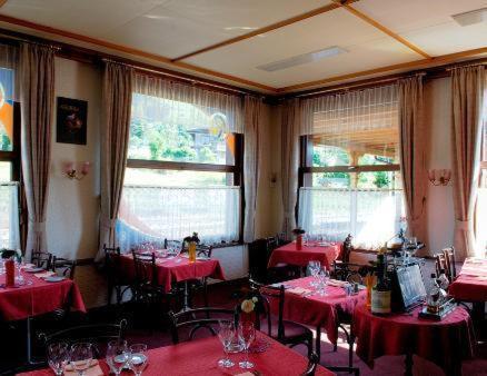 Hotel-Buffet De La Gare ชาโต-เด ภายนอก รูปภาพ
