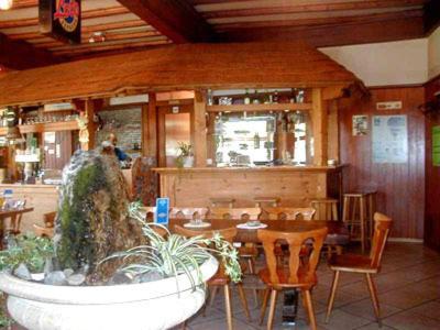 Hotel-Buffet De La Gare ชาโต-เด ภายนอก รูปภาพ